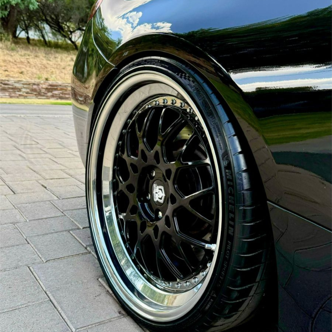 Merc C63 3 piece wheel (Fliora)(priced per wheel)