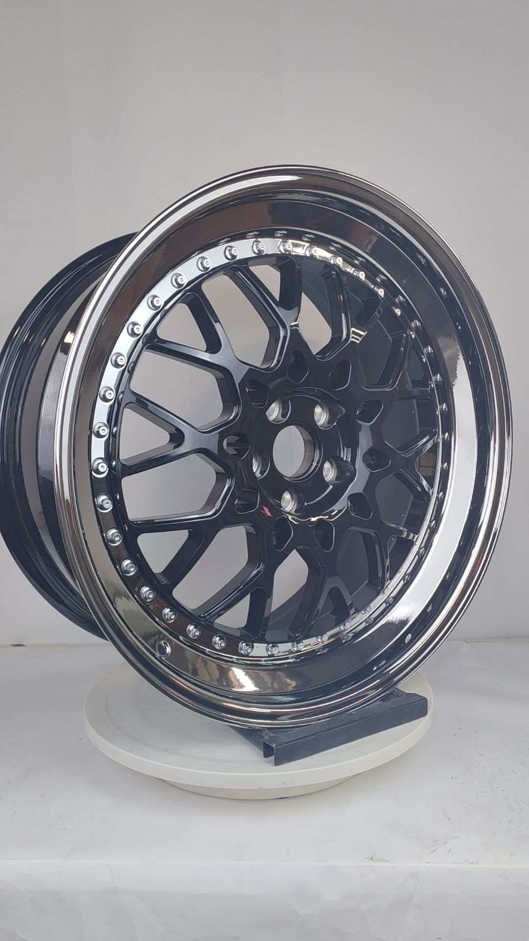 Merc C63 3 piece wheel (Fliora)(priced per wheel)