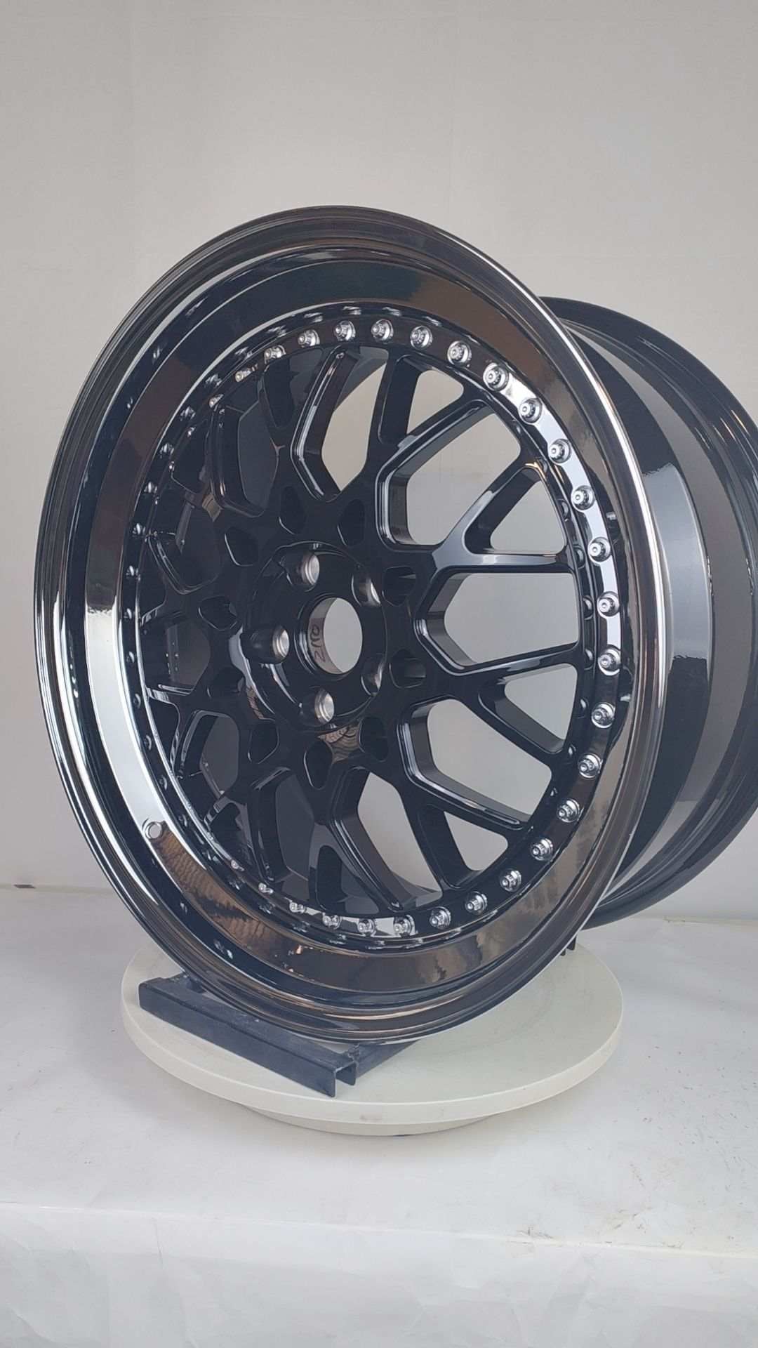 Merc C63 3 piece wheel (Fliora)(priced per wheel)